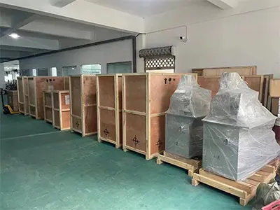 Semi-automatic capsule filling machine packing and shipping picture