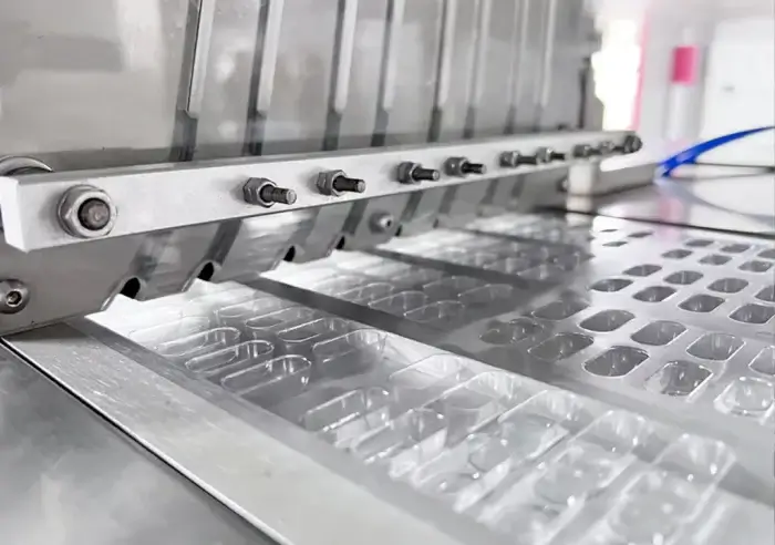 Blister packing machine customized mold solutions, offering tailor-made molds based on customer requirements to meet various product packaging needs.