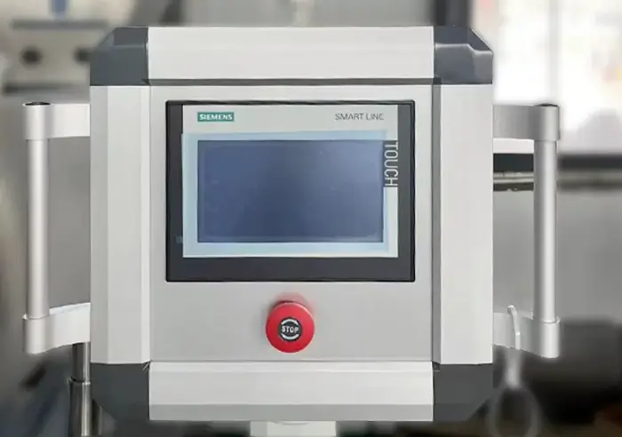 Blister packing machine with an intuitive control interface and screen, simplifying operation, enhancing production efficiency, and reducing operational complexity.